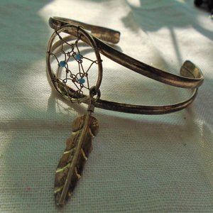 Vintage Dreamcatcher Feather Cuff Bracelet - Silver Tone with Turquoise Beads